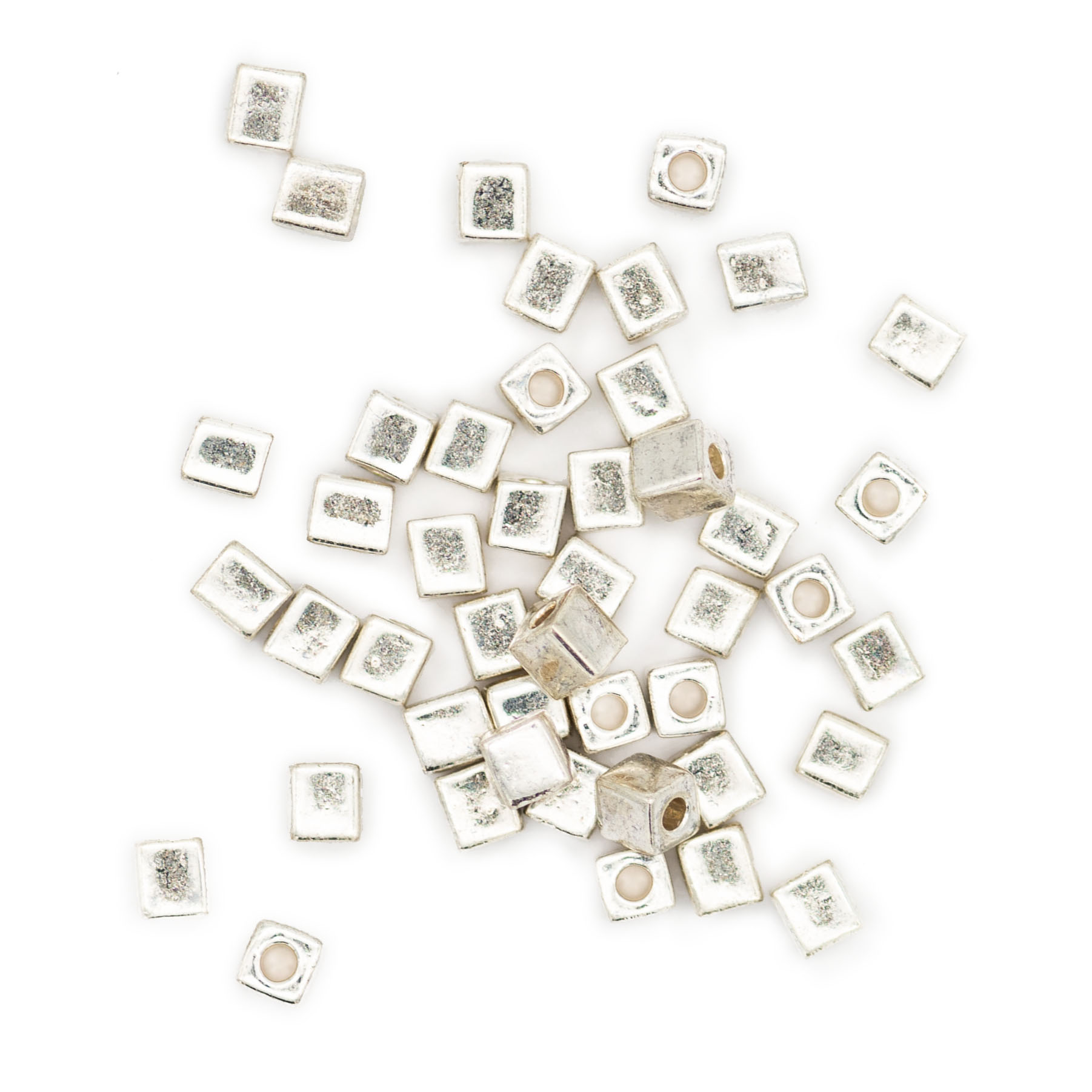 SEED SILVER CUBE BEADS